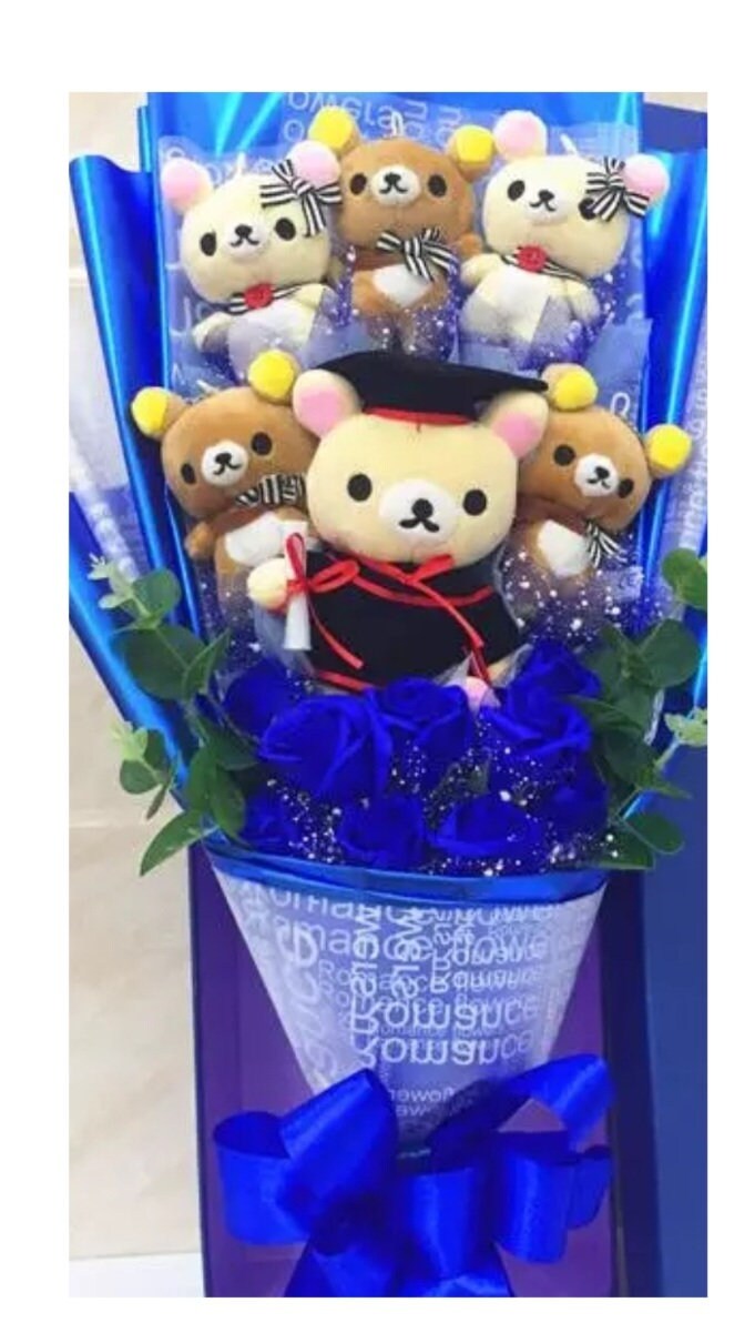 Kawaii Plushie Bear Graduation Bouquet Cap and Gown 2023 Congratulation